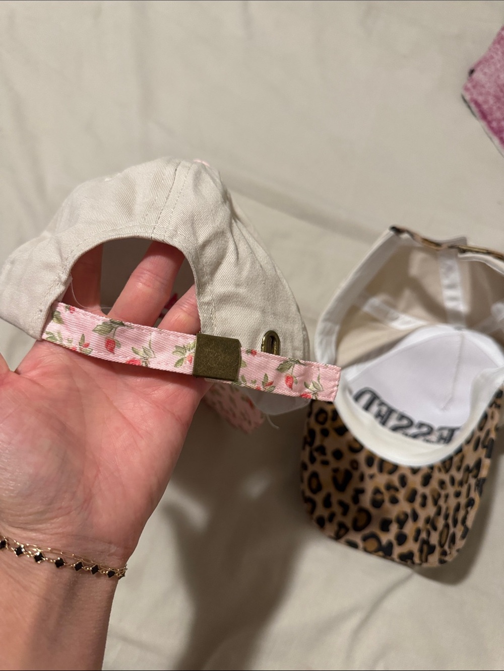 Women’s hat bundle - Picture 3 of 8